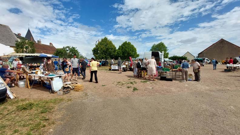 Une image contenant plein air, ciel, nuage, arbre

Le contenu g�n�r� par l�IA peut �tre incorrect.