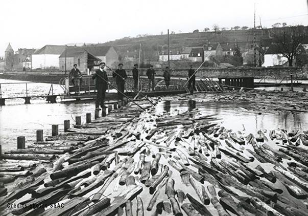 Une image contenant plein air, eau, ciel, noir et blanc

Le contenu g�n�r� par l�IA peut �tre incorrect.